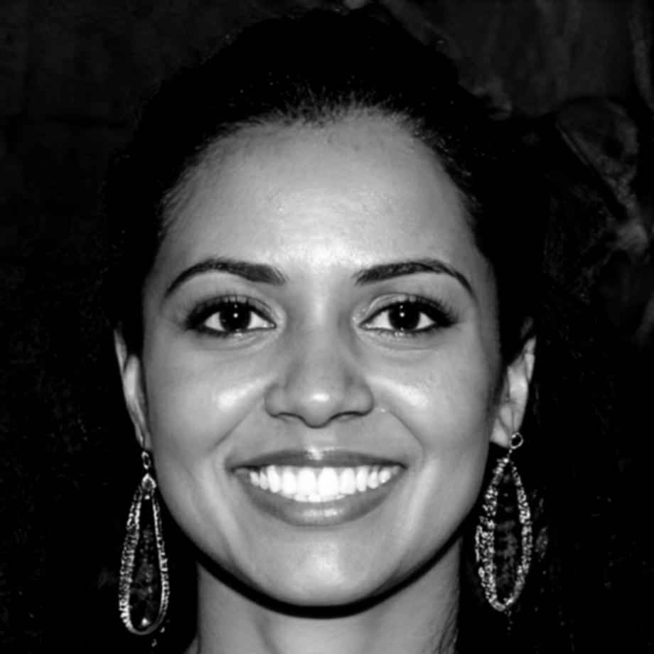 Instructora de meditación Violeta Sarmiento
